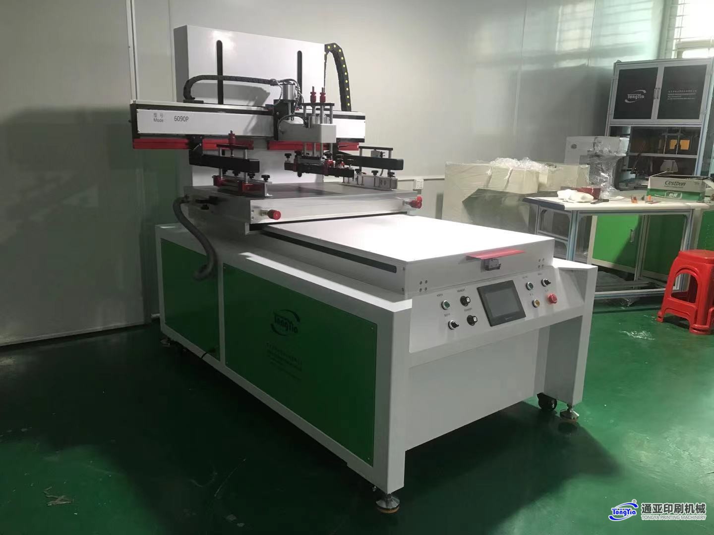 TYS-6090D-P伺服跑臺(tái)吸氣式平面絲印機(jī)